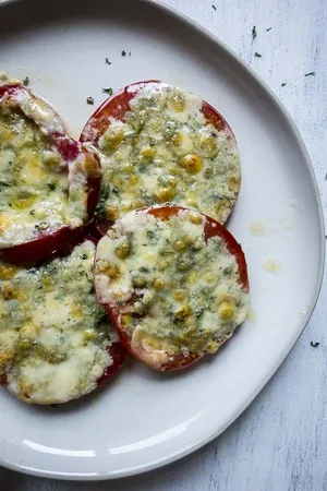 Creamy Blue Cheese Crumbles Wallpaper