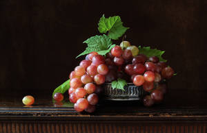 Crimson Grape Photography Wallpaper