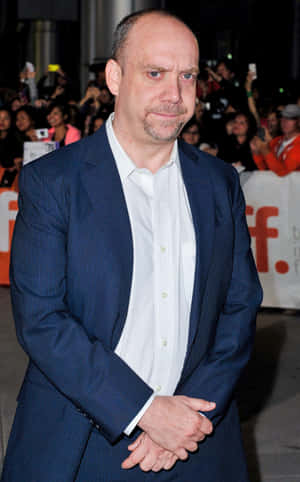 Critics' Favorite, Paul Giamatti In Thought Wallpaper