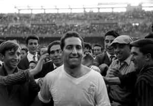 Crowd Congratulating Spanish Footballer Francisco Gento Wallpaper