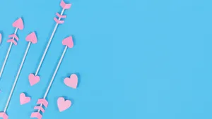 Cupid Arrow Love Symbols Wallpaper