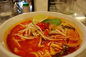 Curry Laksa With Red Soup Wallpaper