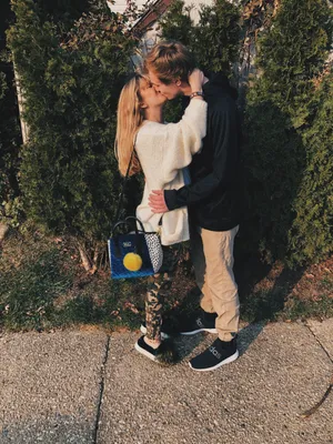 Cute Boyfriend In A Romantic Gesture Wallpaper