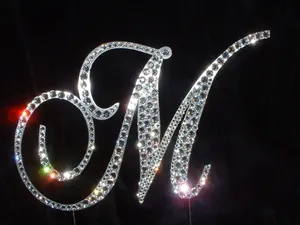 Cute Diamond M Wallpaper