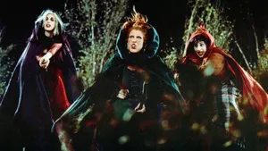 Cute Hocus Pocus Three Witches Wallpaper