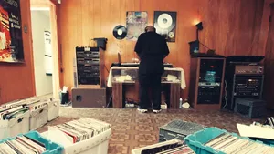 D J Screw In Studio Wallpaper