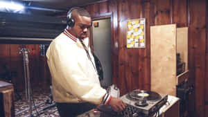 D J Screw In Studio Wallpaper