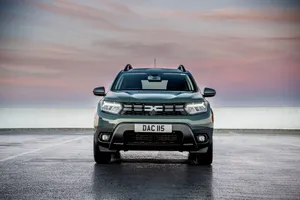 Dacia Duster Sunset Showcase Wallpaper