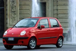 Daewoo Automotive Brand Logo Wallpaper