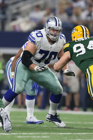 Dallas Cowboys Offensive Lineman Action Wallpaper