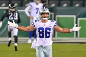 Dalton Schultz In Game Action Wallpaper