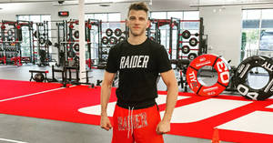 Dan Hooker At Training Gym Wallpaper
