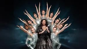 Dance Moms Cast Pose With Instructor Wallpaper