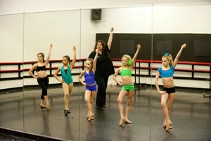 Dance_ Moms_ Rehearsal_ Session Wallpaper
