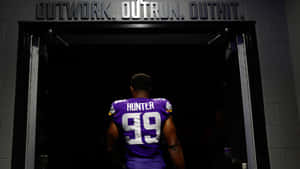 Danielle Hunter Cool Back View Wallpaper