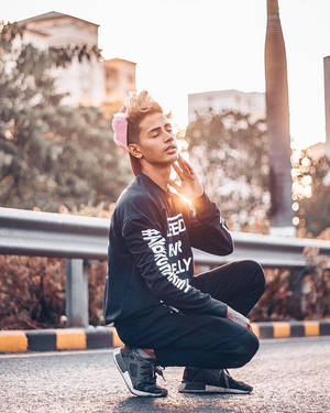 Danish Zehen Hd All Black Wallpaper