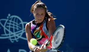Daria Kasatkina In A Colorful Shirt Wallpaper