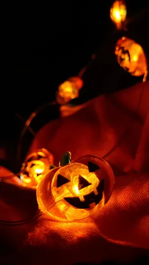 Dark Halloween Pumpkin Lights Aesthetic Wallpaper