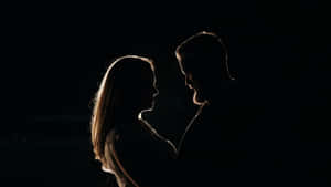 Dark Love Silhouettes Wallpaper