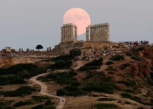 Dark Moon Over Ruins Sounion Wallpaper