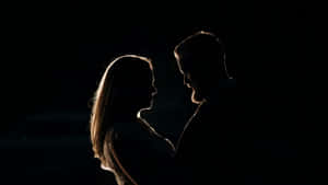 Dark Romance Silhouettes Wallpaper