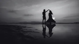 Dark Romance Silhouettes Wallpaper