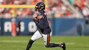 Darnell Mooney Chicago Bears Game Action Wallpaper