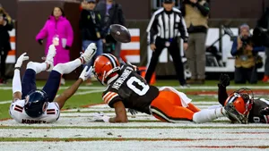 Darnell Mooney In Action Football Game Wallpaper