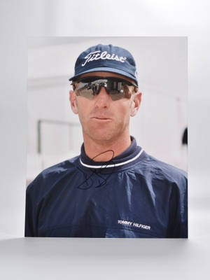 David Duval Minimalist Portrait Wallpaper