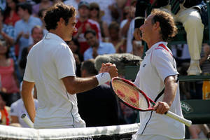 David Nalbandian Shaking Hands With Opponent Wallpaper