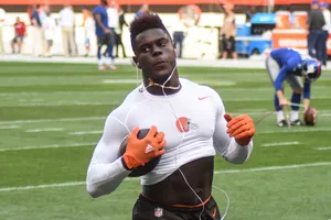 David Njoku Warmup Session Wallpaper