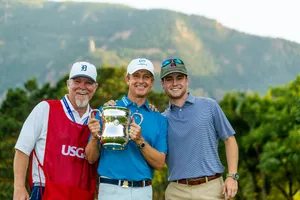 David Toms With Son And Caddie Wallpaper