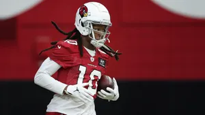 De Andre Hopkins Cardinals Practice Session Wallpaper