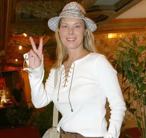 Deborah Kara Unger Peace Sign Wallpaper