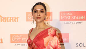 Deepika Padukone Lokmat 2019 Awards Wallpaper