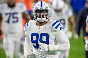 Deforest Buckner American Football Player Wallpaper