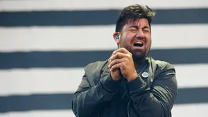 Deftones Live Performance Energy Wallpaper