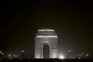 Delhi India Gate Grayscale Wallpaper