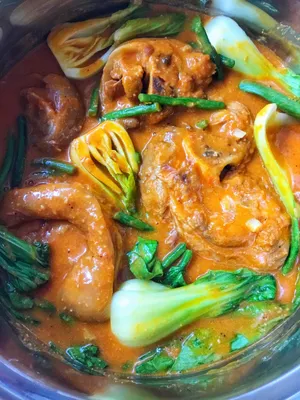 Delicious And Authentic Filipino Kare-kare Wallpaper