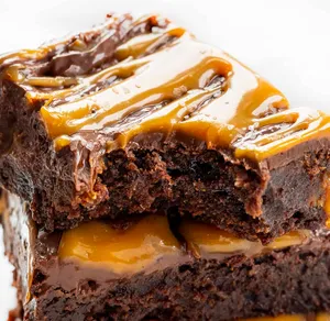 Delicious Caramel Brownie Treat Wallpaper