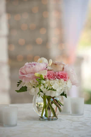 Delightful Floral Centerpiece For Any Special Occasion Wallpaper