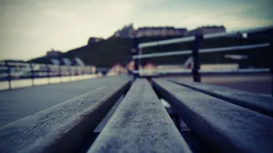 Depth Effect On Wooden Bench Wallpaper