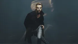 Derek Hough Dance Performance Wallpaper