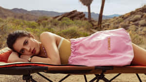 Desert Repose Fashion Shoot Wallpaper