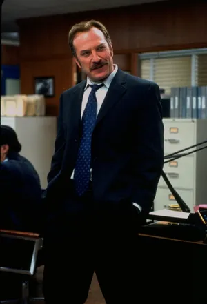 Detectivein Office Smile Wallpaper