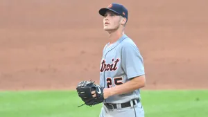 Detroit Tigers Pitcher On Field Wallpaper
