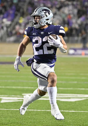 Deuce Vaughn In Action Kansas State Wallpaper