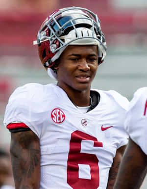 Devonta Smith Alabama Football Player Wallpaper