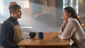 Dexter Morgan Intense Conversation Wallpaper