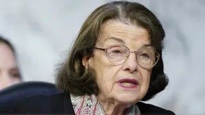 Dianne Feinstein Squinting As She Speaks Wallpaper